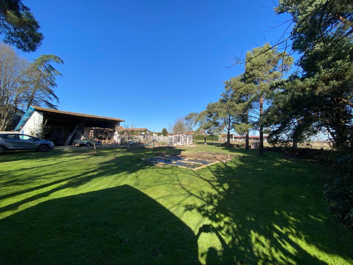 Bed and Breakfast Domaine Du Tafiart Sarron Exterior foto
