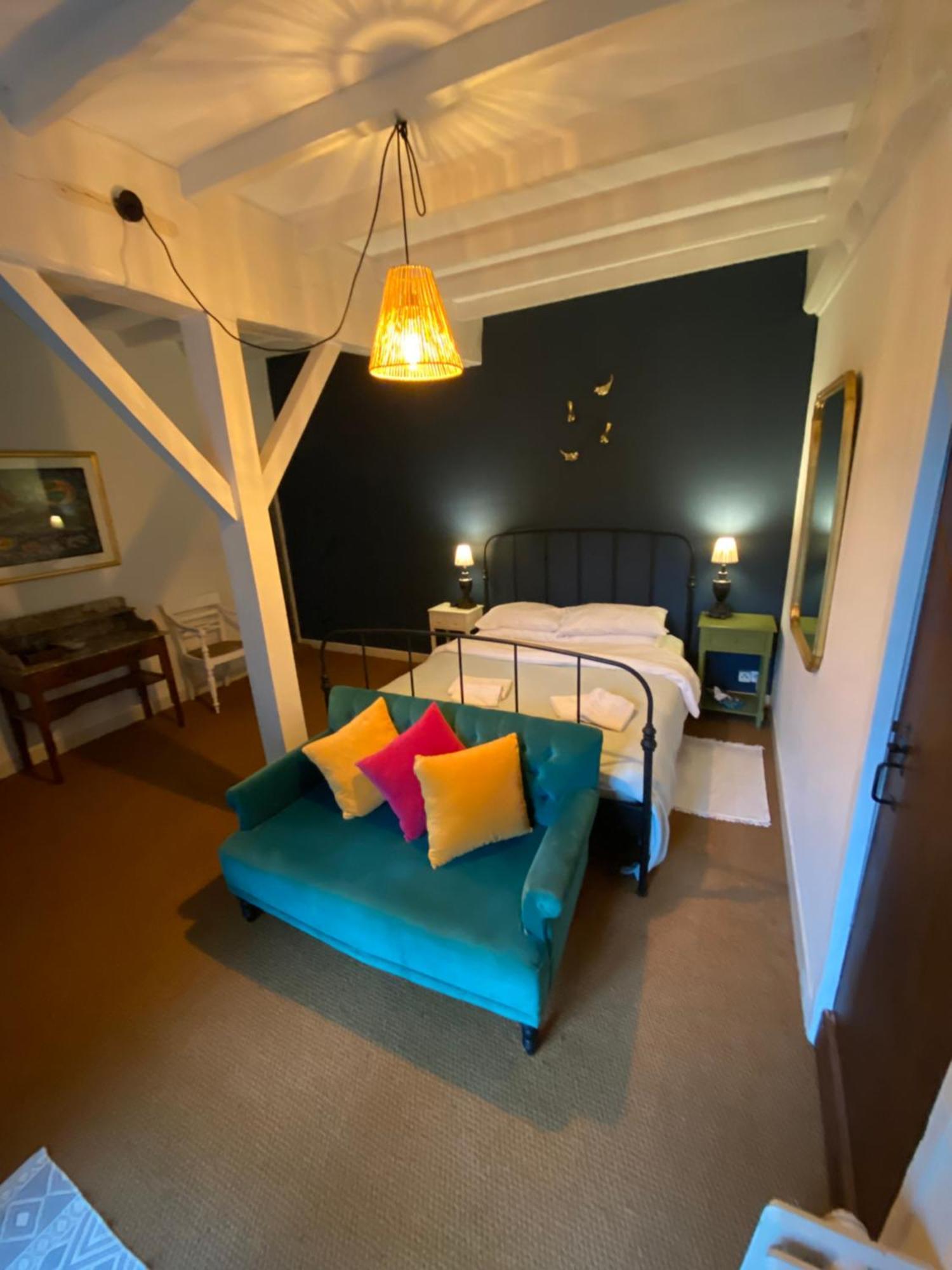 Bed and Breakfast Domaine Du Tafiart Sarron Exterior foto