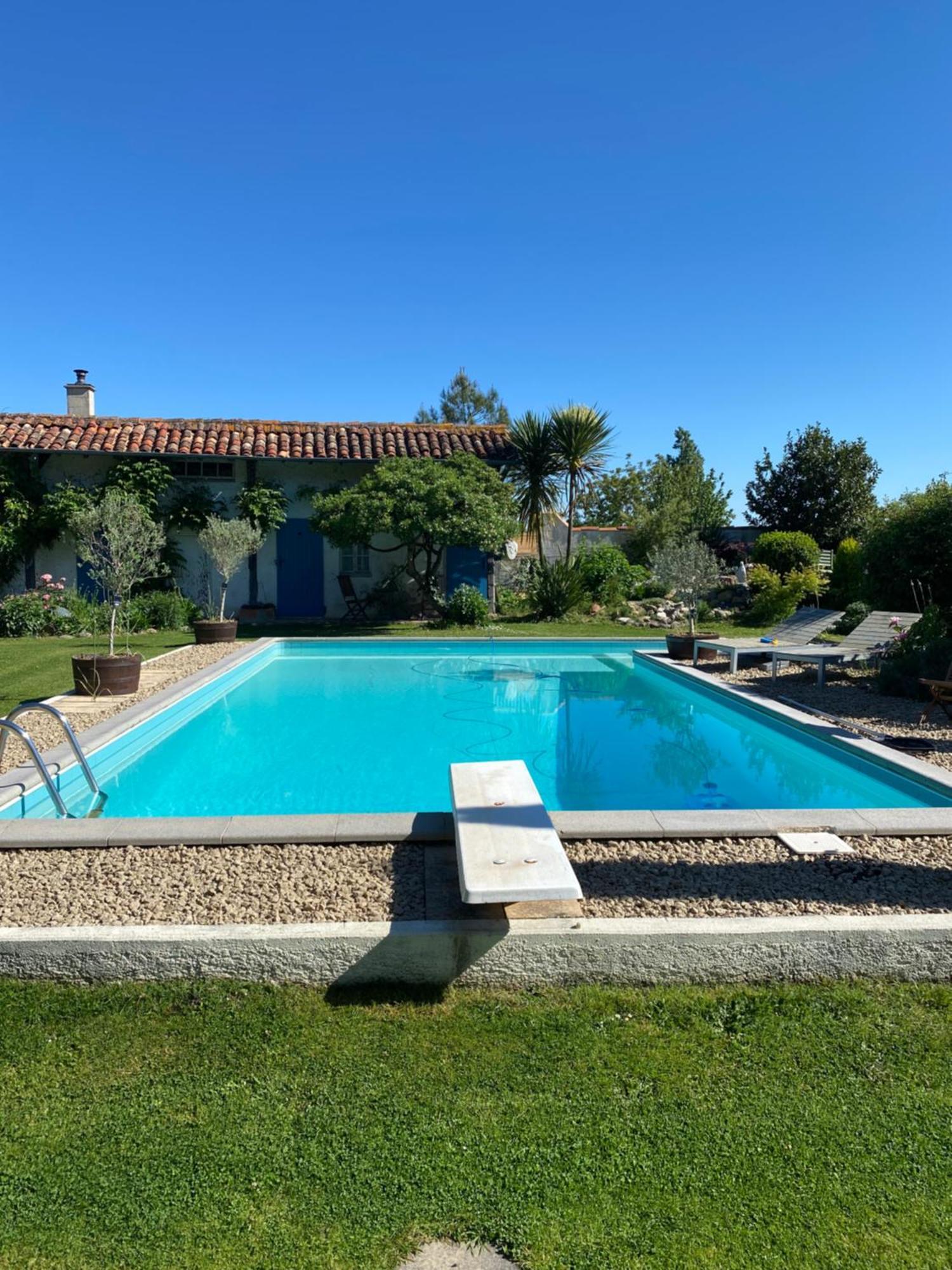 Bed and Breakfast Domaine Du Tafiart Sarron Exterior foto